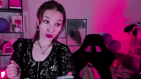 Snapshot of filipinaadams chatting on 12-18-24, 08:31 cap and Lana  online show from 12-18-24, 08:31