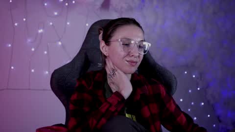 Snapshot of filipinaadams chatting on 01-18-25, 10:49 cap and Lana  online show from 01-18-25, 10:49