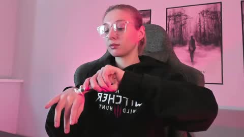 Snapshot of filipinaadams chatting on 03-01-25, 08:34 cap and Lana  online show from 03-01-25, 08:34