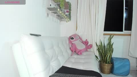 filletatouee online show from 05-08-26, 03:12