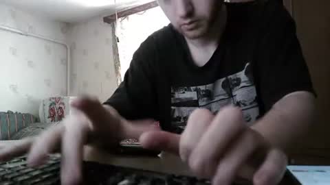 Snapshot of fillipsondon chatting on 07-17-26, 10:11 Whitechocolate online show from 07-17-26, 10:11