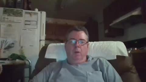 Snapshot of finderfiner chatting on 03-01-25, 06:35 finderfiner online show from 03-01-25, 06:35