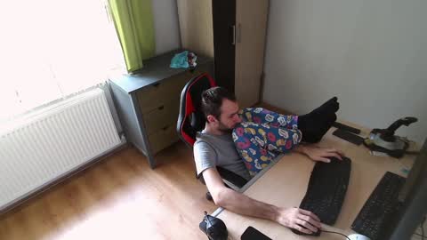 Jane and Findo online show from 12-29-24, 12:23