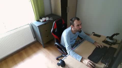 Jane and Findo online show from 04-29-26, 06:39