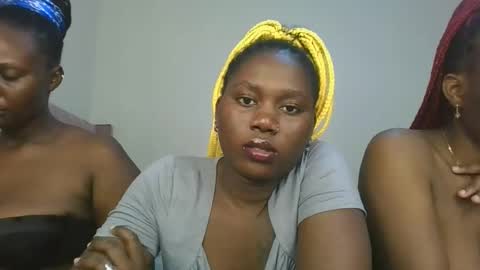 Snapshot of fine_melanie chatting on 01-16-26, 12:31 melanie online show from 01-16-26, 12:31