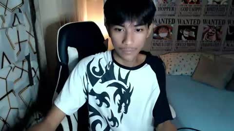 fineboii_rey18 online show from 06-14-26, 03:14