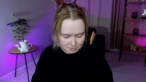 Fiona online show from 04-27-26, 11:36