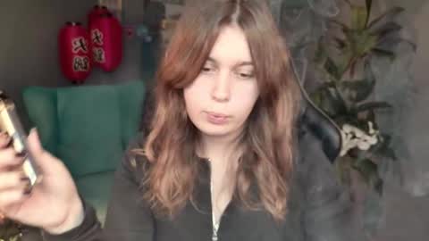 Snapshot of fioramarmoris chatting on 11-13-25, 01:21 fiora online show from 11-13-25, 01:21