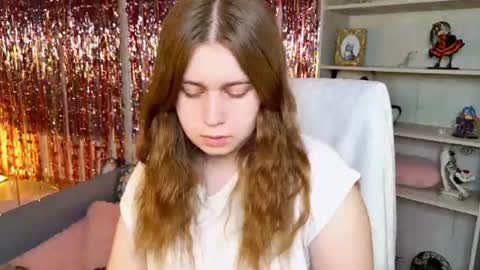 fiora online show from 06-13-26, 06:33