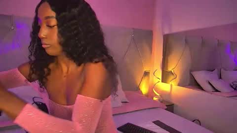 Fiorela Lenin  online show from 04-09-26, 06:57