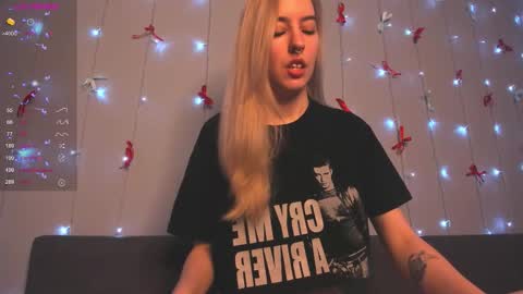 Snapshot of fire_moth chatting on 01-19-26, 06:17 Bellatrix online show from 01-19-26, 06:17