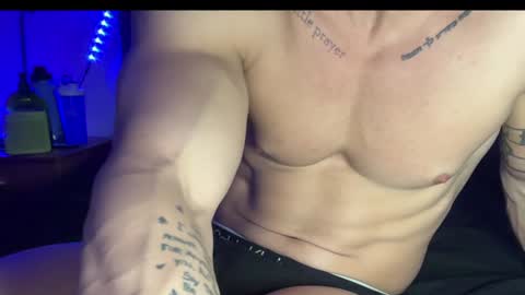 Snapshot of fireanddesire27 chatting on 01-10-25, 07:35 FireAndDesire27 online show from 01-10-25, 07:35