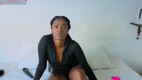 Snapshot of fireebony chatting on 10-14-25, 09:59 Pau online show from 10-14-25, 09:59