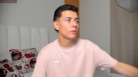 Nicolas online show from 01-09-26, 01:25