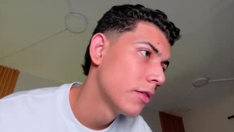 Nicolas online show from 02-28-26, 01:12