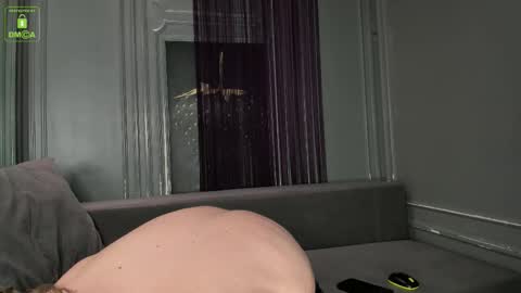 Snapshot of firevein chatting on 01-19-26, 04:38 Sexy Tony online show from 01-19-26, 04:38