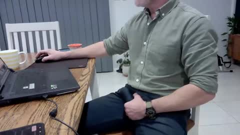 fit_worker online show from 06-18-26, 09:14