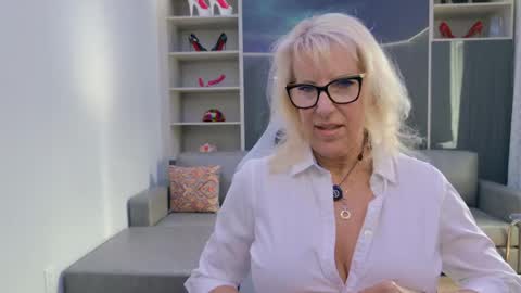 Bianca online show from 03-24-26, 06:35