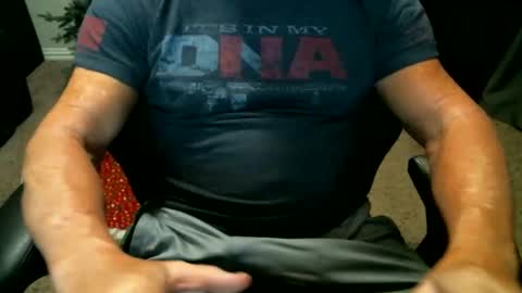 fitguy40 online show from 12-17-25, 03:56