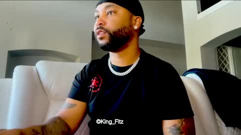 King E  online show from 04-25-26, 02:25