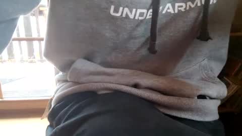 Snapshot of fiveforwilly1 chatting on 01-10-25, 09:23 Markus online show from 01-10-25, 09:23