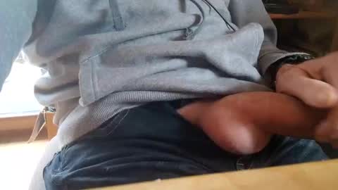 Snapshot of fiveforwilly1 chatting on 01-11-25, 01:53 Markus online show from 01-11-25, 01:53