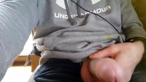 Snapshot of fiveforwilly1 chatting on 02-22-25, 03:58 Markus online show from 02-22-25, 03:58