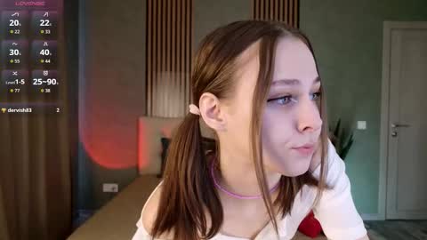 im Linda please give me thumbs up online show from 03-20-26, 10:09