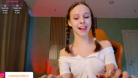 im Linda please give me thumbs up online show from 05-31-26, 03:04