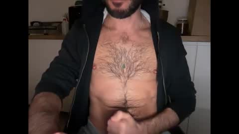 Snapshot of fla85 chatting on 12-29-24, 10:36 Fla is short for Flavio online show from 12-29-24, 10:36