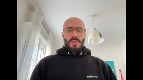 Snapshot of fla85 chatting on 01-10-25, 10:17 Fla is short for Flavio online show from 01-10-25, 10:17