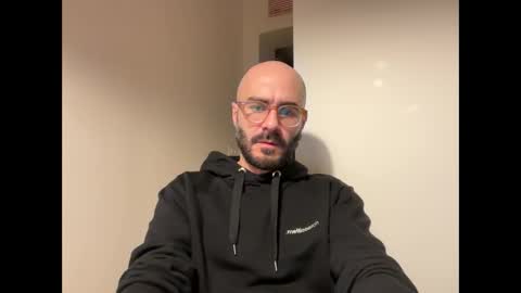 Snapshot of fla85 chatting on 01-21-25, 12:36 Fla is short for Flavio online show from 01-21-25, 12:36