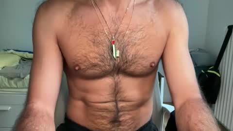 Snapshot of fla85 chatting on 09-22-25, 03:36 Fla is short for Flavio online show from 09-22-25, 03:36