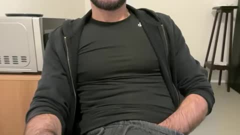 Snapshot of fla85 chatting on 10-22-25, 11:59 Fla is short for Flavio online show from 10-22-25, 11:59