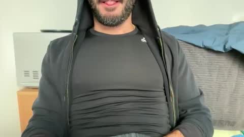 Snapshot of fla85 chatting on 10-25-25, 01:18 Fla is short for Flavio online show from 10-25-25, 01:18