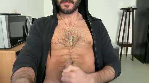 Snapshot of fla85 chatting on 12-15-25, 12:09 Fla is short for Flavio online show from 12-15-25, 12:09