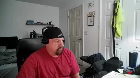 Snapshot of flaguy3233 chatting on 12-07-24, 10:01 Florida guy online show from 12-07-24, 10:01