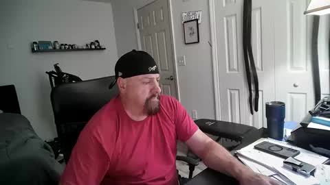 Snapshot of flaguy3233 chatting on 12-28-24, 11:26 Florida guy online show from 12-28-24, 11:26