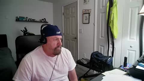 Snapshot of flaguy3233 chatting on 01-04-25, 02:03 Florida guy online show from 01-04-25, 02:03