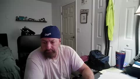 Snapshot of flaguy3233 chatting on 01-05-25, 04:58 Florida guy online show from 01-05-25, 04:58