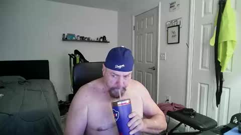 Snapshot of flaguy3233 chatting on 01-19-25, 07:26 Florida guy online show from 01-19-25, 07:26