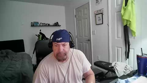 Snapshot of flaguy3233 chatting on 01-27-25, 05:03 Florida guy online show from 01-27-25, 05:03