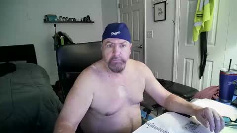 Snapshot of flaguy3233 chatting on 02-04-25, 05:01 Florida guy online show from 02-04-25, 05:01