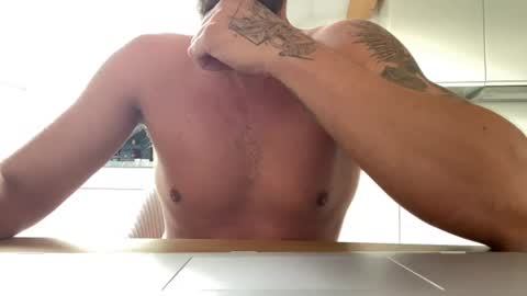 Snapshot of flashi1990 chatting on 08-06-26, 05:04 flashi1990 online show from 08-06-26, 05:04