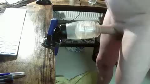 Snapshot of fleshlight4246 chatting on 01-22-25, 03:18 UK Fleshlight Fucker online show from 01-22-25, 03:18