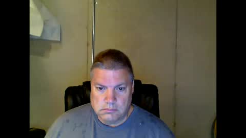 Snapshot of fletch32 chatting on 10-19-25, 12:28 jd online show from 10-19-25, 12:28