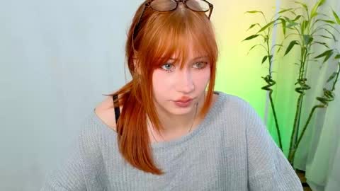 Snapshot of fleur_fox chatting on 05-28-26, 09:28 fleur_fox online show from 05-28-26, 09:28