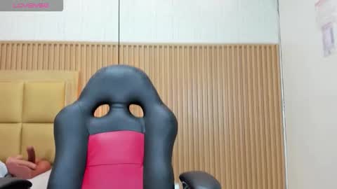   FLEUR   online show from 02-11-26, 01:38