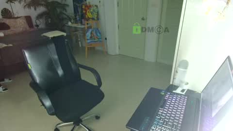 Flexy Cat online show from 06-08-26, 12:27
