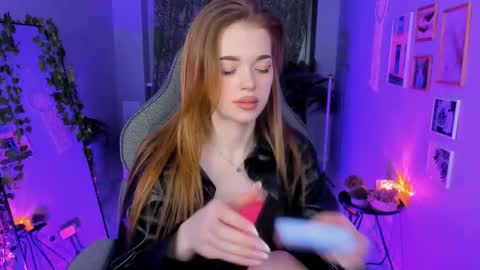Snapshot of flexyfoxy chatting on 05-18-26, 06:03 Flexyfoxy online show from 05-18-26, 06:03